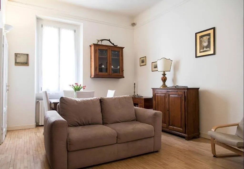 Joivy Classic Flat Near Basilica Di Sant'Ambrogio Apartment Milan