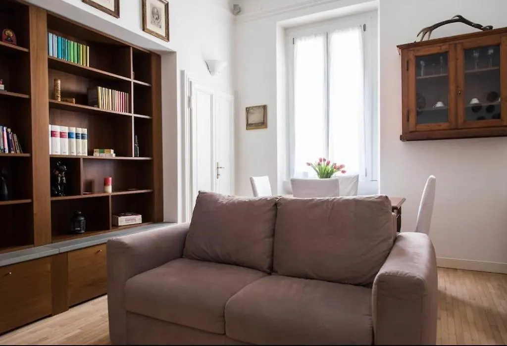 Joivy Classic Flat Near Basilica Di Sant'Ambrogio Apartment Milan 0*,  Italy