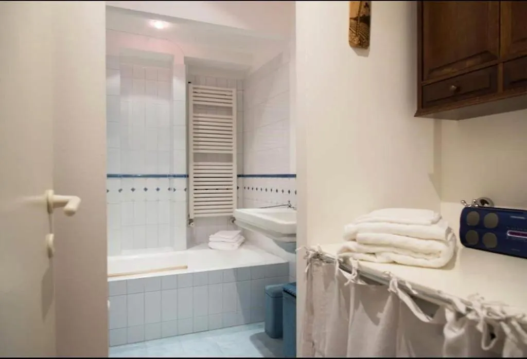 Joivy Classic Flat Near Basilica Di Sant'Ambrogio Apartment Milan