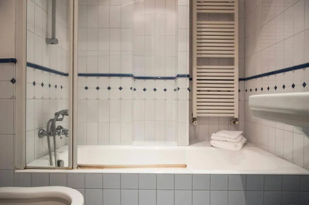 Joivy Classic Flat Near Basilica Di Sant'Ambrogio Apartment Milan 0*,  Italy