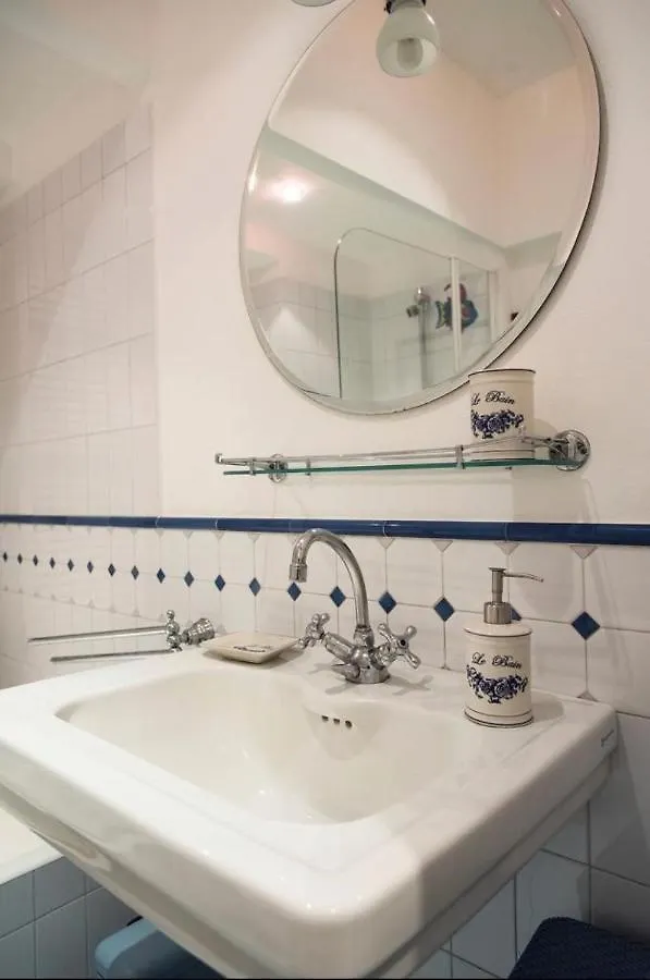 Joivy Classic Flat Near Basilica Di Sant'Ambrogio Apartment Milan